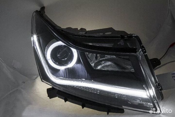 Фара правая Шевроле Круз 2009 - 2015