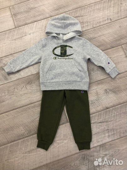 Спортивный костюм