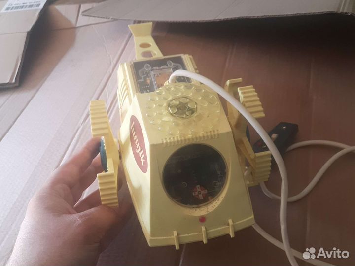Раритетная игрушка СССР лунуход импортный