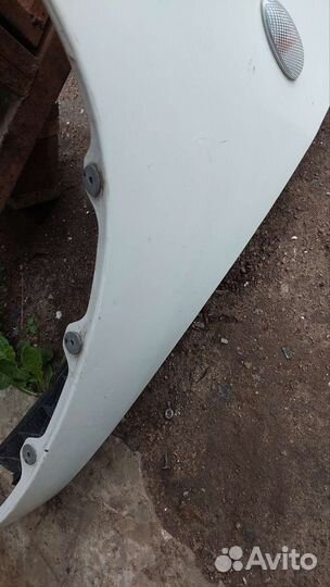 Крыло переднее левле Toyota rav4