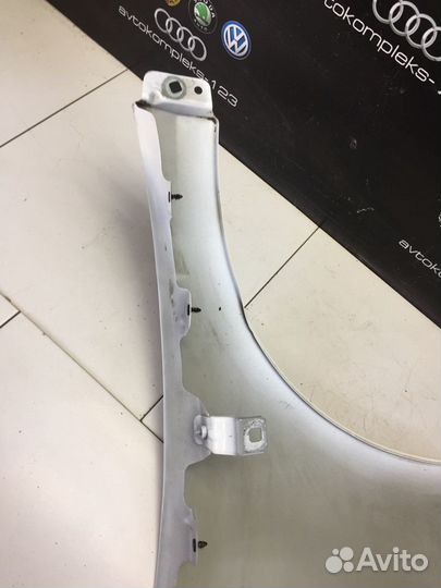 Крыло переднее правое Mercedes-Benz A-200 W169