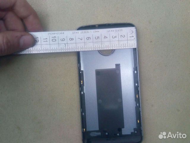 Крышка от Motorola e4