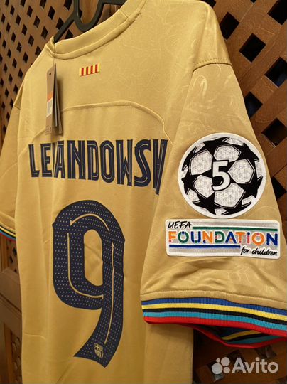 Футболка Барселона Левандовски