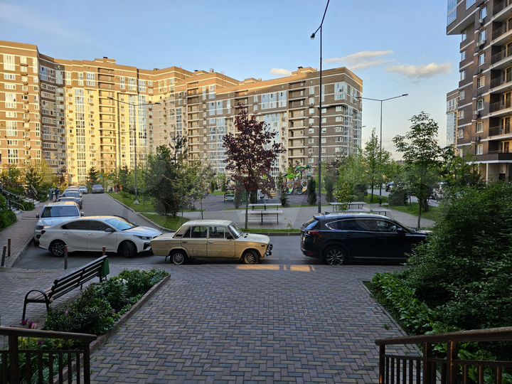 2-к. квартира, 70,5 м², 12/14 эт.