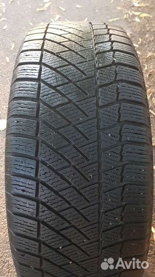 Continental ContiVikingContact 6 235/60 R18 107T