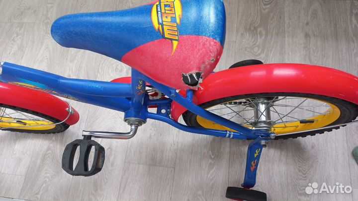 Трехколесный велосипед на 4-6лет