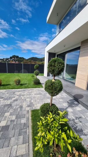 Дом 250 м² на участке 6 сот.