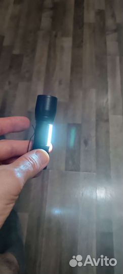 Фонарик светодиодный аккумуляторный