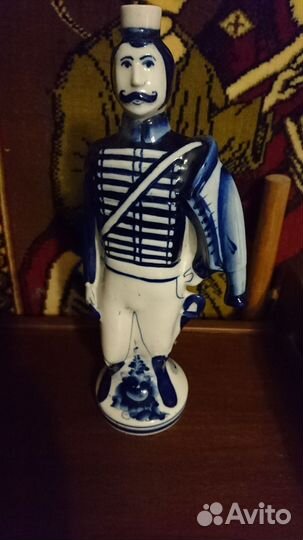 Штоф-гусар.Гжель