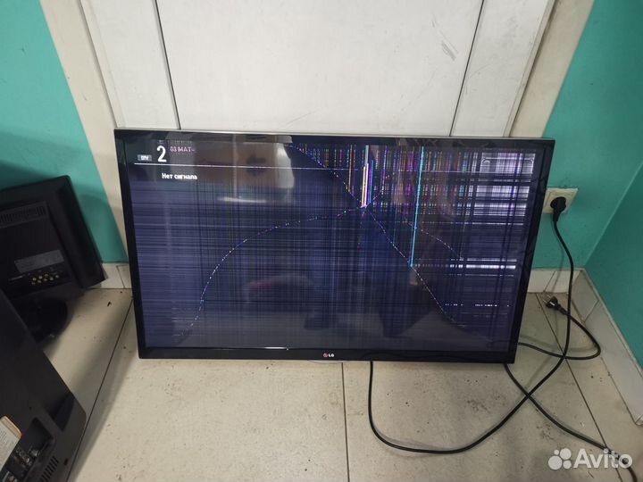 Телевизор LG 42LA644V (Разбор)(По запчастям)