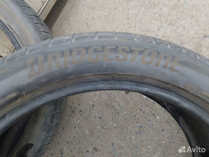 Bridgestone Alenza 001 285/40 R21