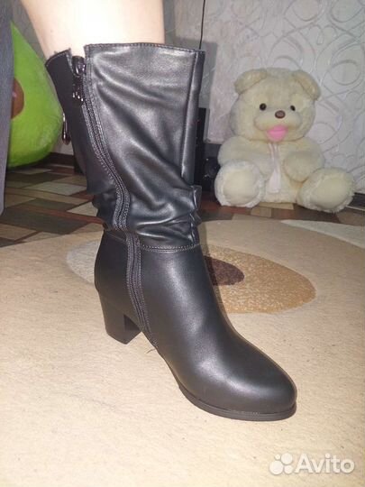 Сапоги женские зимние 38 размера новые
