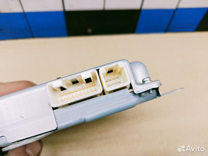 Блок электронный RAV 4 2013