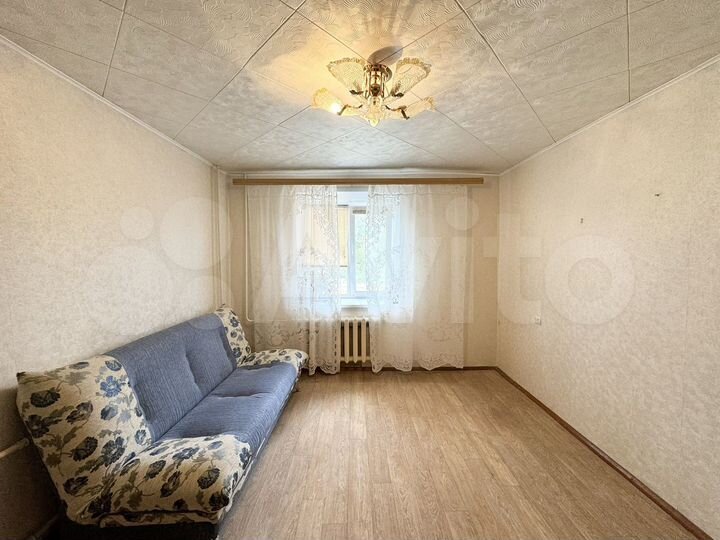 2-к. квартира, 43 м², 3/9 эт.