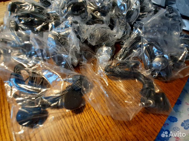 Наушники для сотовых телефонов 95 шт