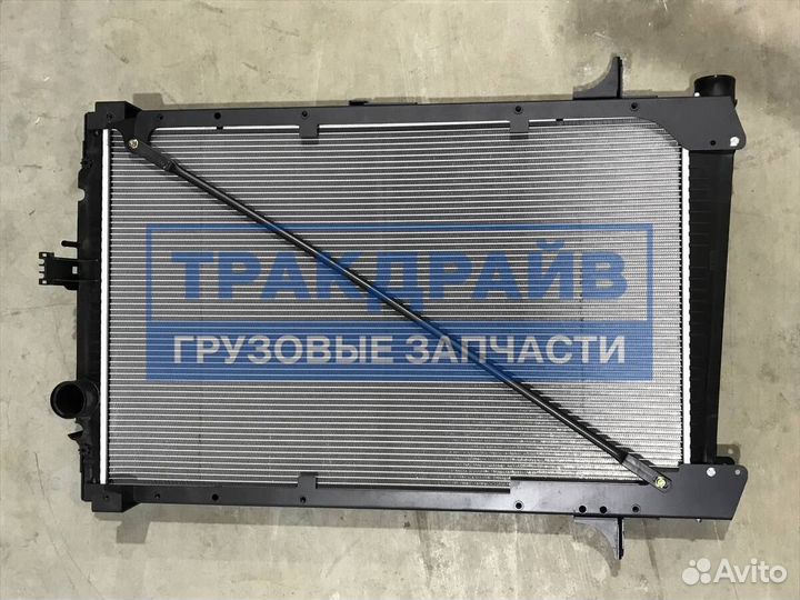 Радиатор DAF CF85 двигателя с рамкой