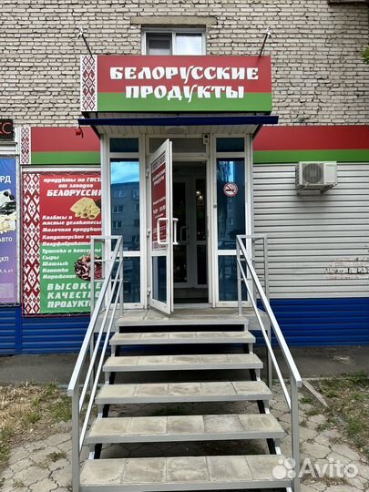 Продавец в продуктовый магазин