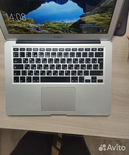 Apple MacBook Air (13-inch, Early 2014)