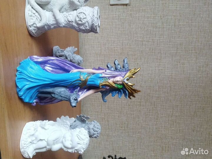 Статуэтка геката