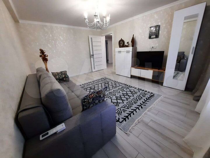 4-к. квартира, 90 м², 5/5 эт.