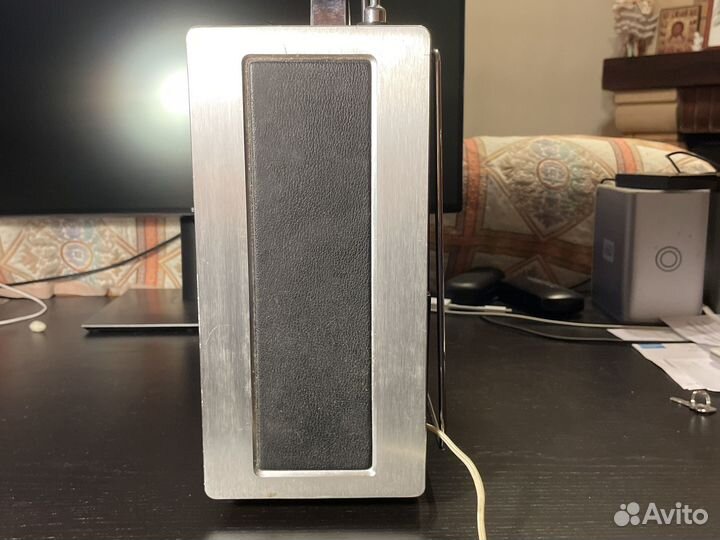 Старинный радиоприемник National Panasonic RF-5000