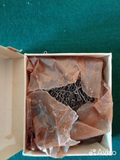 Булавка цельнометаллическая одностержннвая