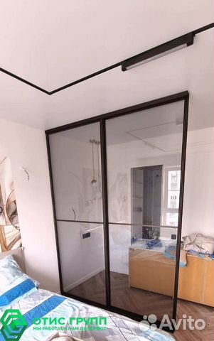 Стационарная стеклянная перегородка