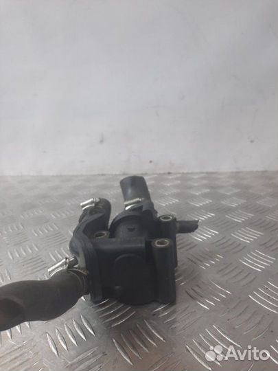 Корпус термостата Ford Focus 2.0 eddf 2003