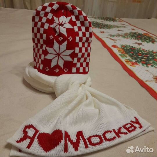 Сувенир из Москвы - Комплект шапка и ша