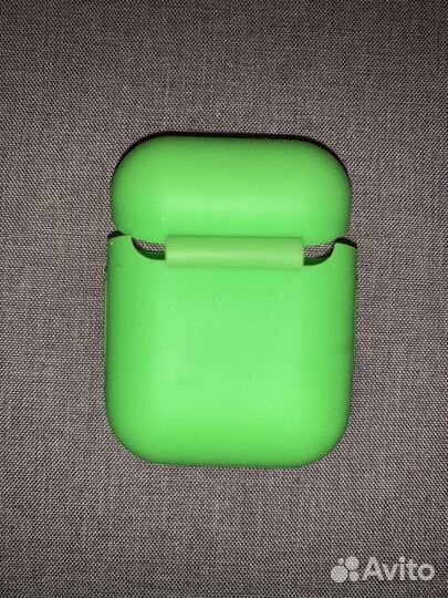 Чехлы на AirPods