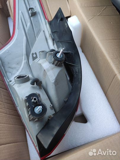 Фара задняя правая Ford focus 3