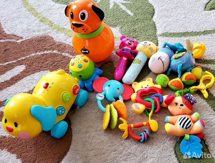 Игрушки для малышей, пакетом, в идеале