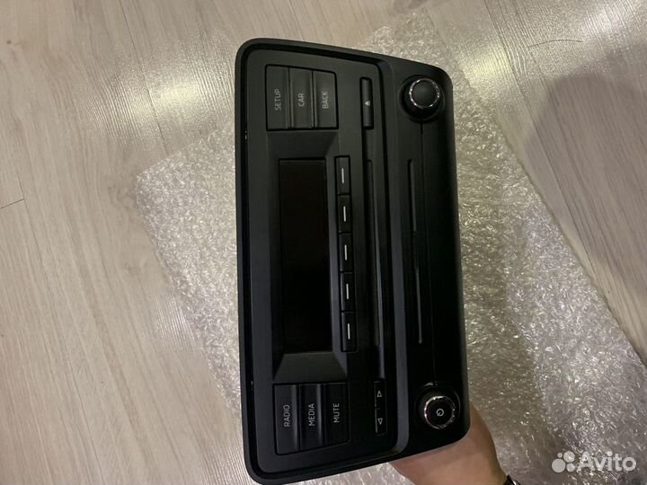 Магнитола swing 1 octavia a7