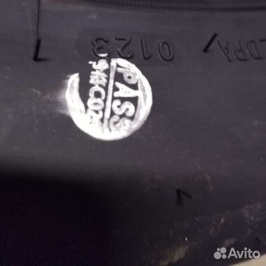 Grenlander L-Zeal56 275/50 R21 113W