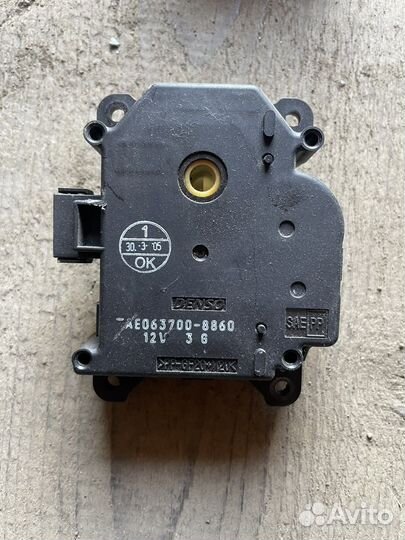 Моторчик заслонки отопителя Mitsubishi Colt Z3