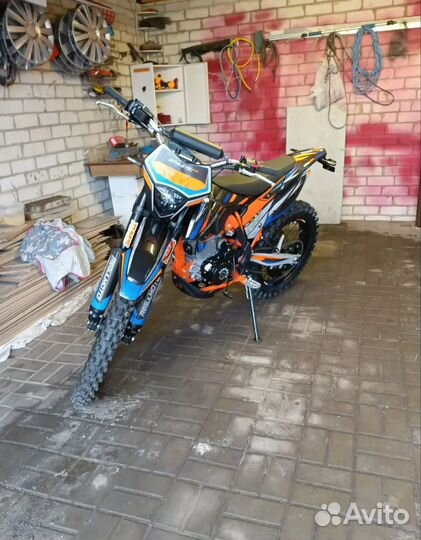 Продам Атлет про 300