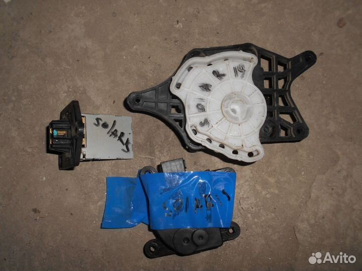 Мотор заслонки печки Hyundai Solaris