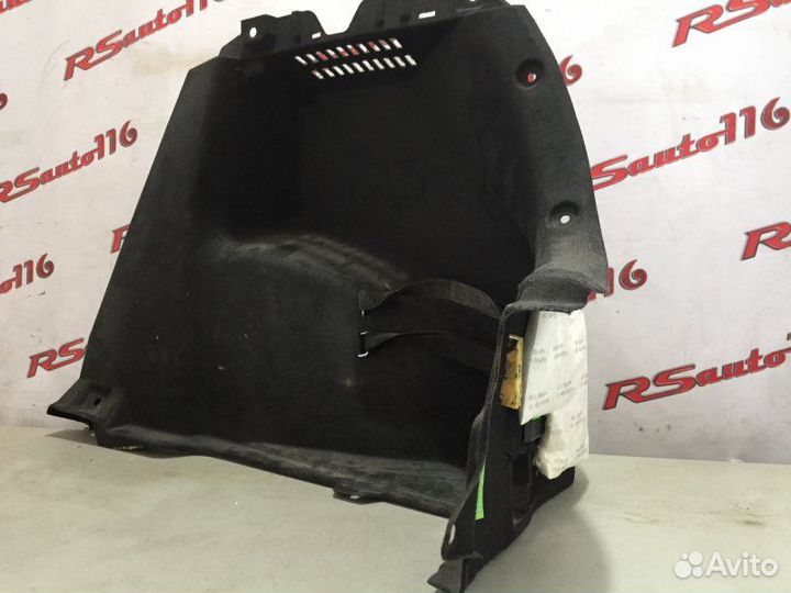 Обшивка багажника правая Kia Ceed 2