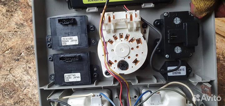 Плафон салонный передний Cadillac SRX 1 2003-2009