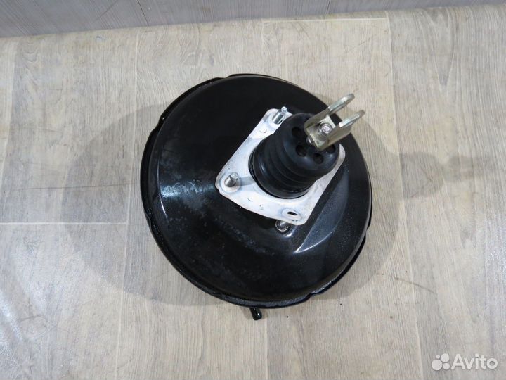 Вакуумный усилитель тормоза Kia Rio 3