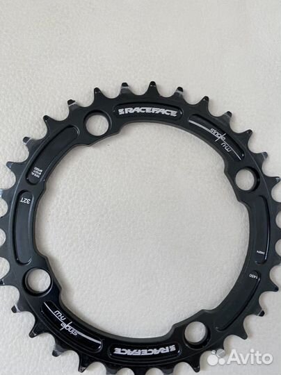 Передняя звезда 32T Raceface