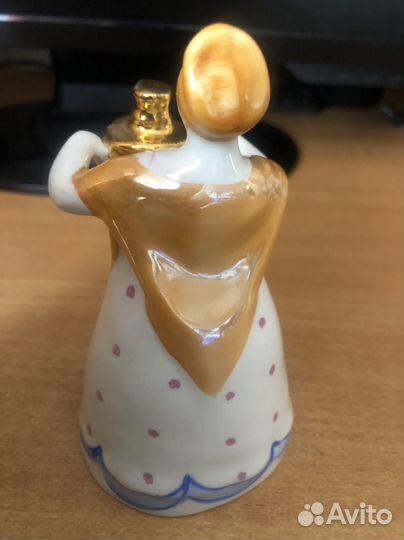 Фарфоровая статуэтка Дулево 