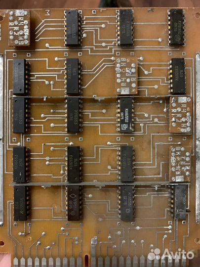 Платы с радиодеталями времён СССР