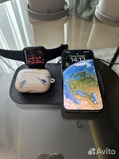 Беспроводное зарядное устройство Mophie 3-in-1