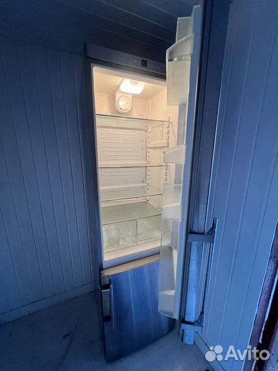 Холодильник Liebherr бу