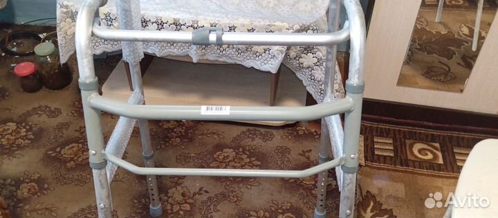 Продам ходунки