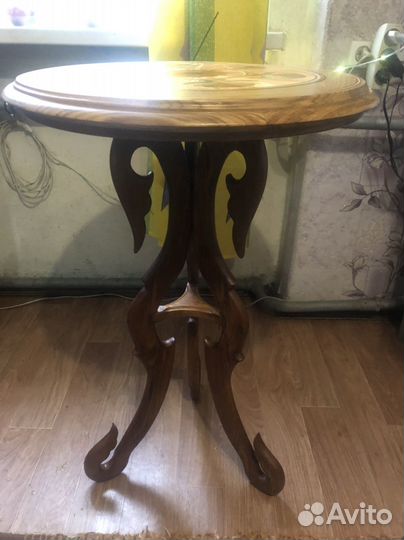 Консольный столик