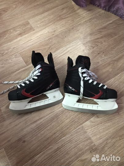 Хоккейные коньки детские (35 размер)