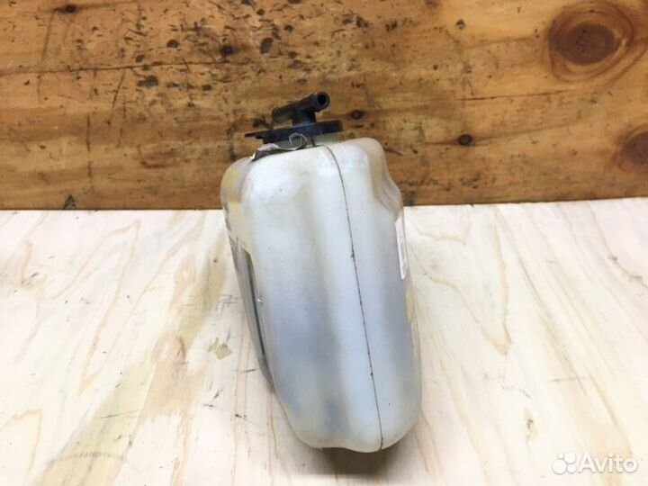 Бачок расширительный Toyota Carina ST195 3SFE 1994