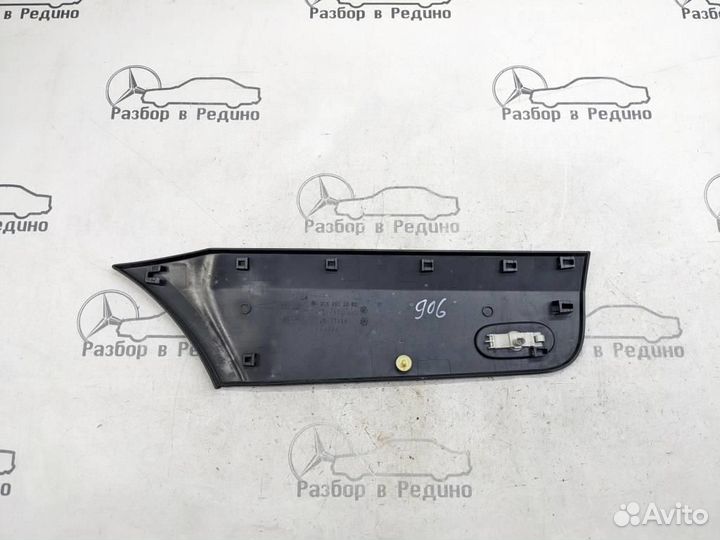 Молдинг крыла правый w906 Sprinter 651.955